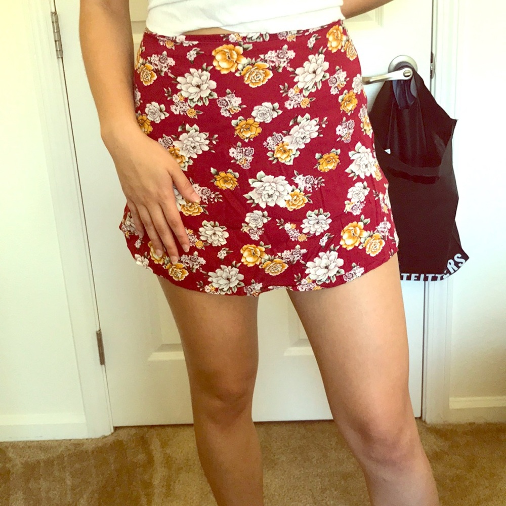 Forever 21 mini skirt, size medium